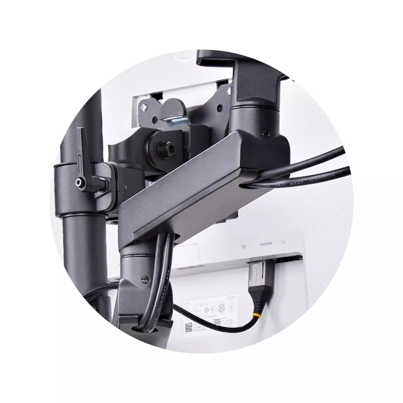 Potrójny uchwyt biurkowy StarTech.com do trzech ekranów 27 inch, VESA 75x75/100x100, regulacja ramion bez narzędzi, mocowanie zaciskowe/przelotowe, ramiona ze sprężyną
