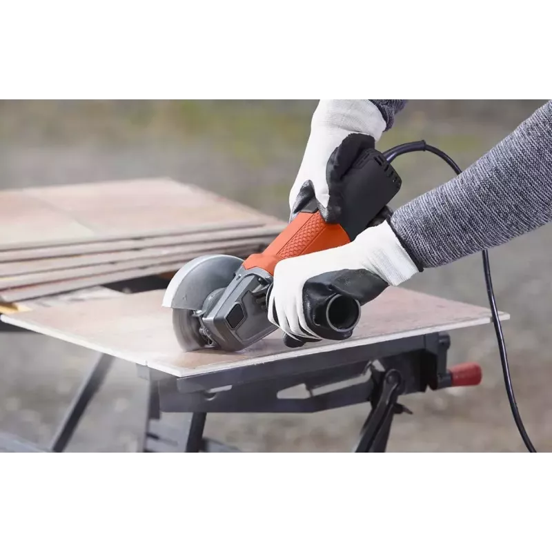 Angle Grinder Czarny & Decker BEG110-QS