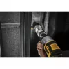 Poziomica laserowa DeWalt DTLRA-QZ — z funkcją samopoziomowania, dokładność 0,3 mm/10 m