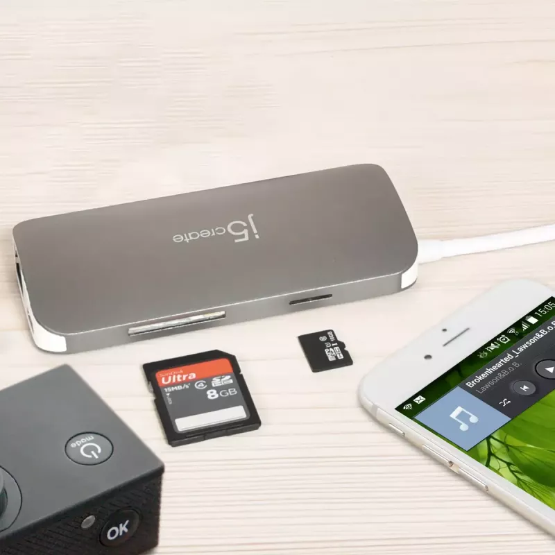 j5create JCD383 USB-C™ 9-w-1 Adapter Multifunkcyjny, Srebrny i Biały