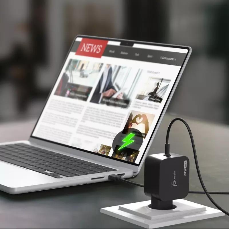 j5create JUP1565DCE3A-EN 67W GaN PD USB-C® Mini Charger z 3 typami złączy DC - EU