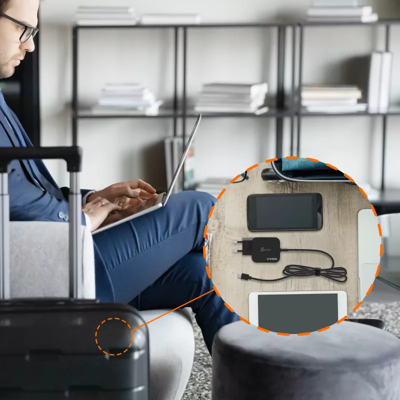 j5create JUP1565DCE3A-EN 67W GaN PD USB-C® Mini Charger z 3 typami złączy DC - EU