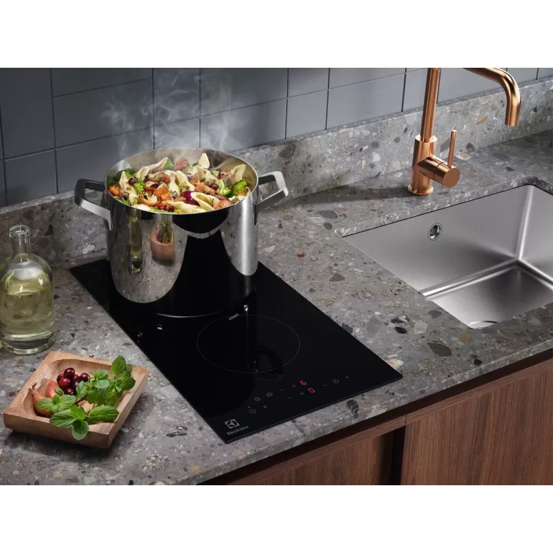 Electrolux Serie 300 LHR3233CK Czarny Built-in 29 cm Ceramic hob 2 zone(s)