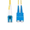 Kabel światłowodowy jednomodowy duplex StarTech.com 3 m LC na SC (UPC) OS2, 9/125 µm, 100G, niewrażliwy na zginanie, niska tłumienność wtrąceniowa - kord światłowodowy LSZH