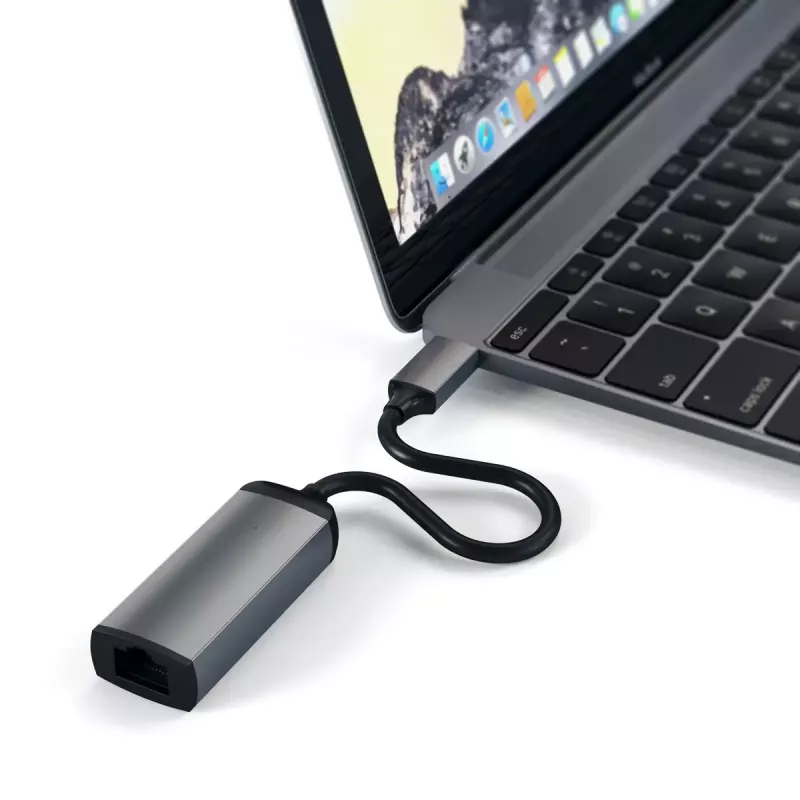 Adapter interfejsu Satechi ST-TCENM — szary, 23,1×62,9×13,9 mm, 1 szt., kompatybilny z Windows/Chrome OS/macOS