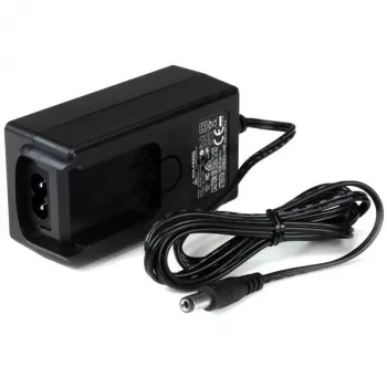 Zasilacz DC StarTech.com – 9V, 2A, uniwersalny, do użytku wewnętrznego, 100–240 V, 9 V, 0,8 A, 2 A