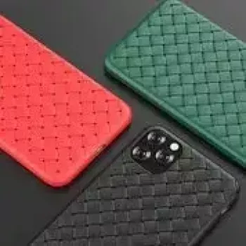 Miękkie etui na telefon Devia do iPhone 11 Pro — pleciony wzór, czerwone