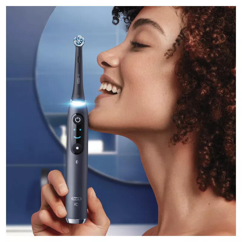 Obrotowo-oscylacyjna szczoteczka do zębów Oral-B iO 80363731 Czarny Srebrny Dorośli Pielęgnacja dziąseł Wrażliwy Wybielanie