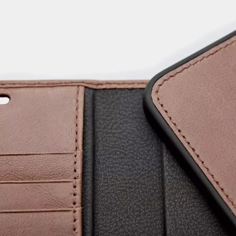 Etui portfelowe Trunk TR-WA1267-BRW do iPhone 12 Pro 17 cm brązowe