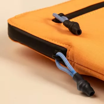 Etui rękaw Native Union Ultralight Sleeve 33 cm (13 cali) Pomarańczowy 232 g