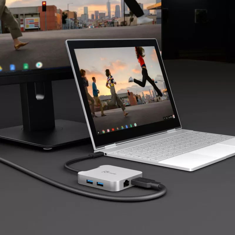 j5create JCD391 4K60 Elite USB-C® PD wieloportowy adapter, srebrny