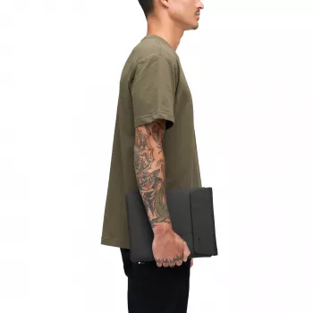 Etui na tablet Incase Crosstown Sleeve na 11-calowy tablet, czarne