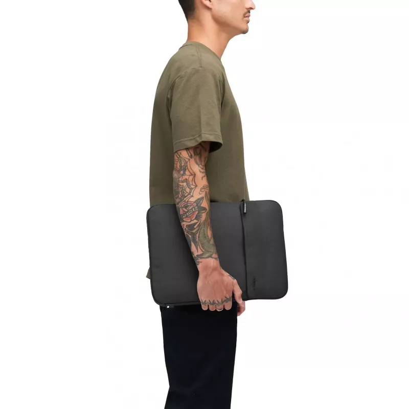 Incase Crosstown Sleeve with Woolenex dla laptopa 16-calowego