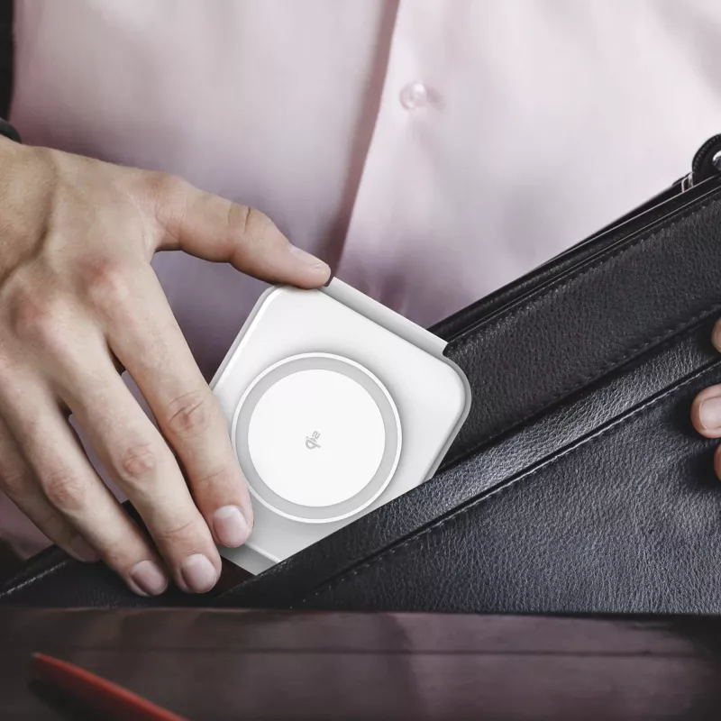 Stacja ładująca bezprzewodowa podróżna magnetyczna j5create Qi2 3-w-1 do użytku wewnętrznego USB szybkie ładowanie biała