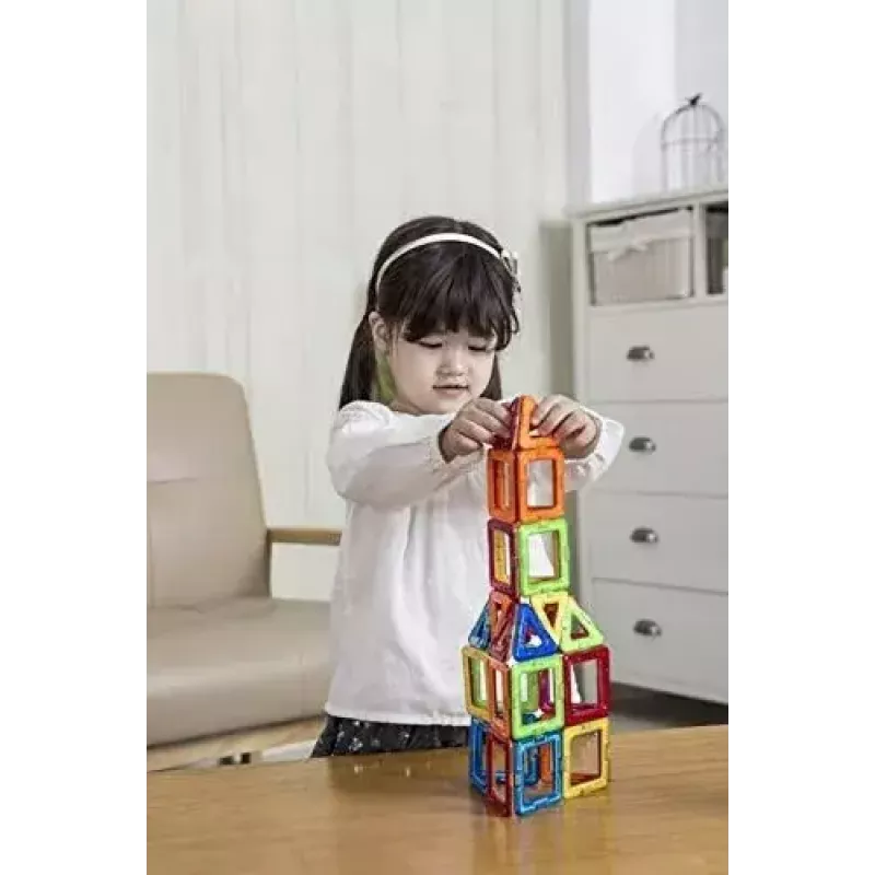 Magformers Magnetic Blocks Basic 30 pcs. set by MAGFORMERS — 30-elementowy magnetyczny zestaw konstrukcyjny