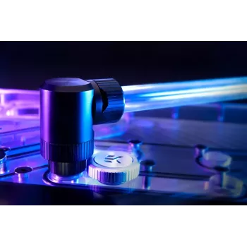 Złączka EK Water Blocks model — mosiężna czarna wys. 7 mm śr. 16,5 mm