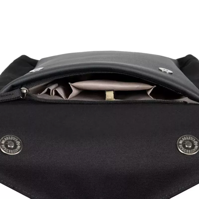 Plecak Rivacase 8524 35,6 cm (14 cali) Czarny