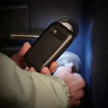 Telefon komórkowy Panasonic KX-TU 550 EXB 2,4 cala