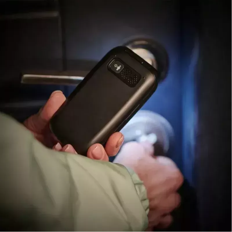 Telefon komórkowy Panasonic KX-TU 550 EXB 2,4 cala
