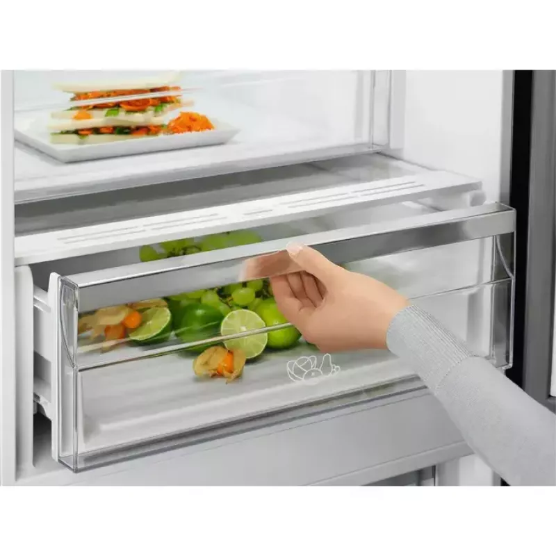 Electrolux LNT7ME36K2 chłodziarko-zamrażarka, 367 l (chłodziarka 266 l, zamrażarka 101 l), zamrażarka na dole, No Frost, klasa energetyczna E, czarna