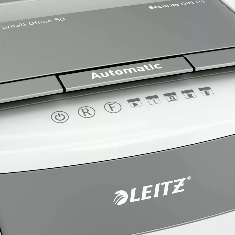 Niszczarka do papieru LEITZ IQ Autofeed Small Office50 P4 — mikropocięcie 4x28 mm, automatyczne podawanie 50 arkuszy, szerokość wejścia 22 cm, kosz 20 L