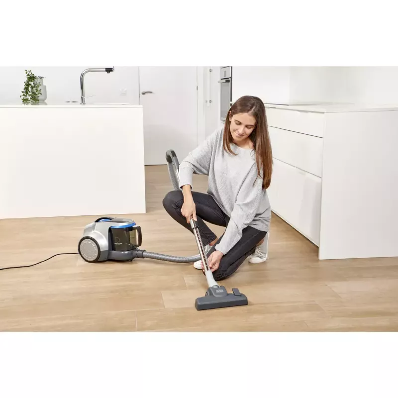 Odkurzacz cylindryczny Black & Decker BXVML700E — 700 W, pojemność na kurz 2 L, filtracja cykloniczna, filtr EPA, gumowe koła