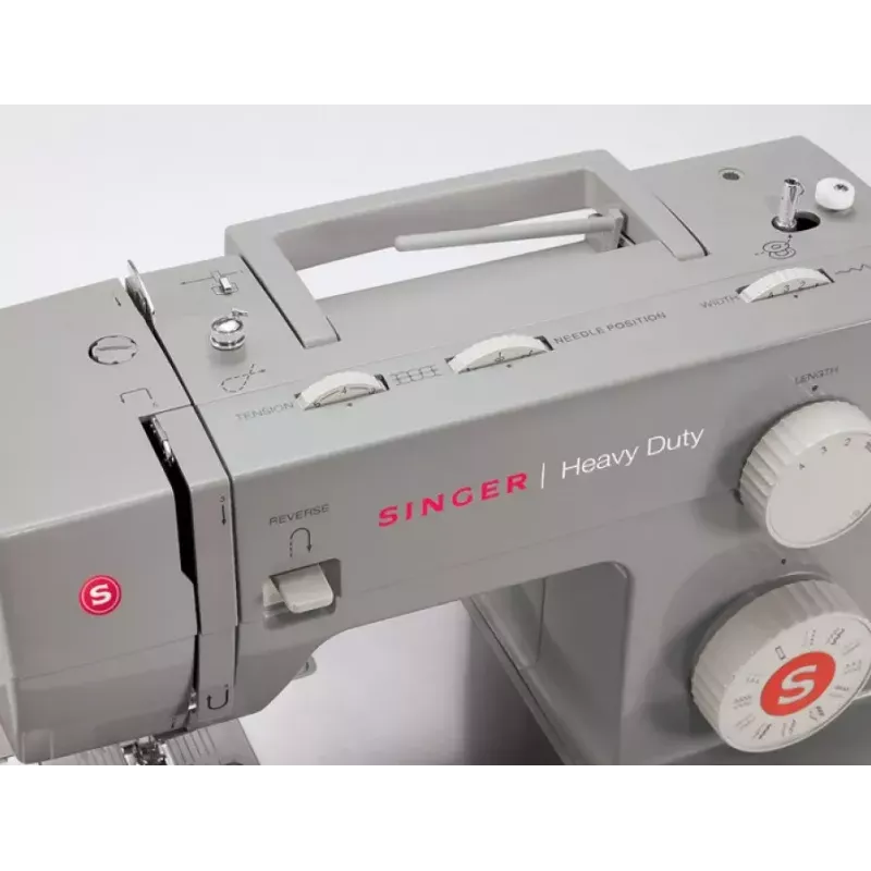 Automatyczna maszyna do szycia SINGER Heavy Duty 4432 — 32 wzory ściegów, 1100 obr./min, szerokość ściegu 6 mm, wolne ramię, 120 V