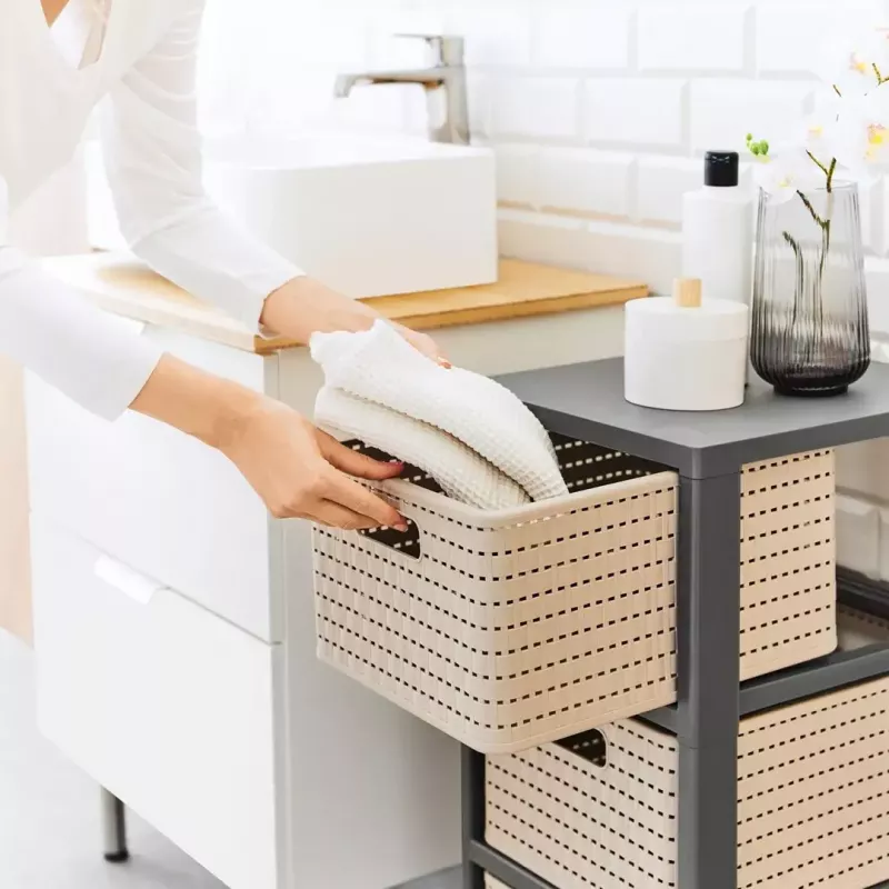 Półka plastikowa rotho Country 3-szufladowa, biała, 71,2×32,5×37,5 cm, technopolimer, kółka