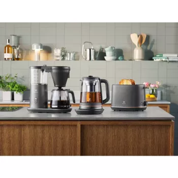 Toster Electrolux E7T1-6BP 2 kromki 980 W Czarny