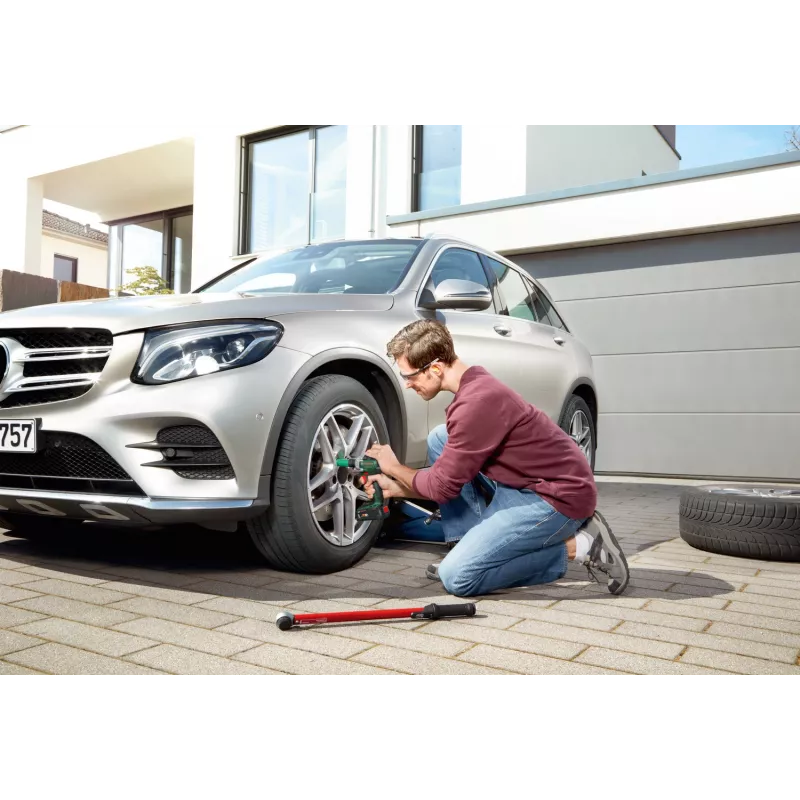 Bosch UniversalImpactDrive 18V-350 (Bare tool + Hex Adapter + 3 Nuts 17, 19, 21mm)