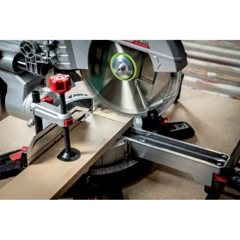 Piła Metabo KGS 18 LTX BL 254