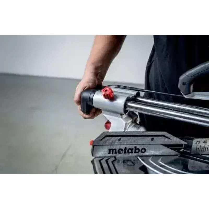 Piła ukośna Metabo KGS 305 M 3700 obr./min 1600 W podwójny ukos