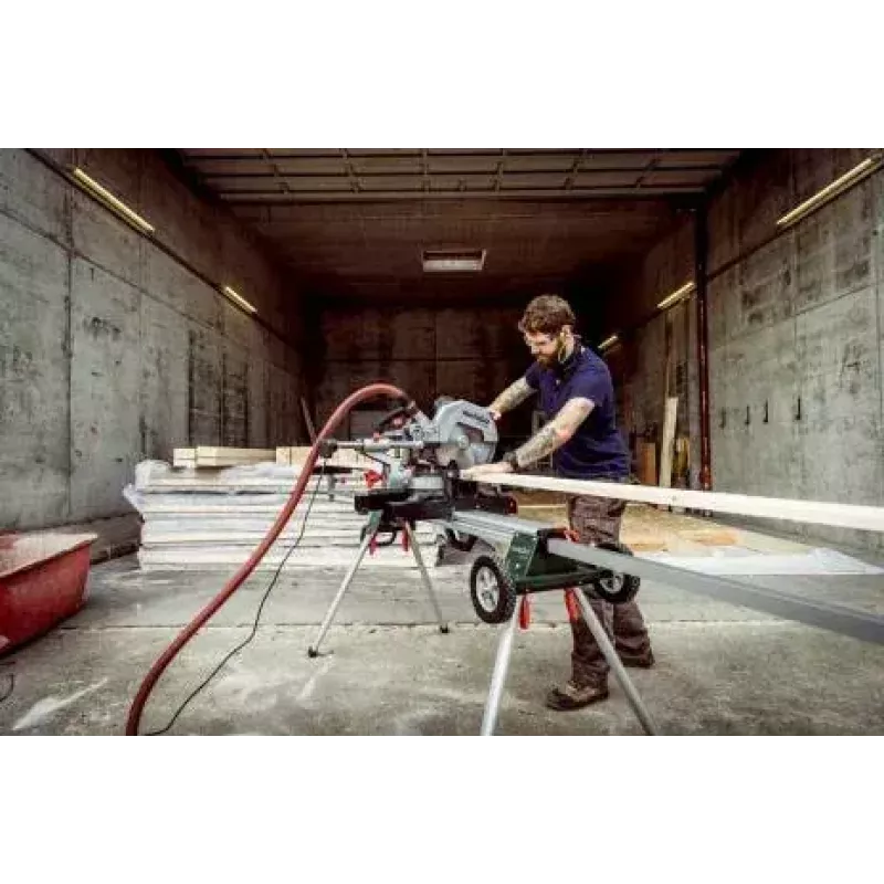 Piła ukośna Metabo KGS 305 M 3700 obr./min 1600 W podwójny ukos