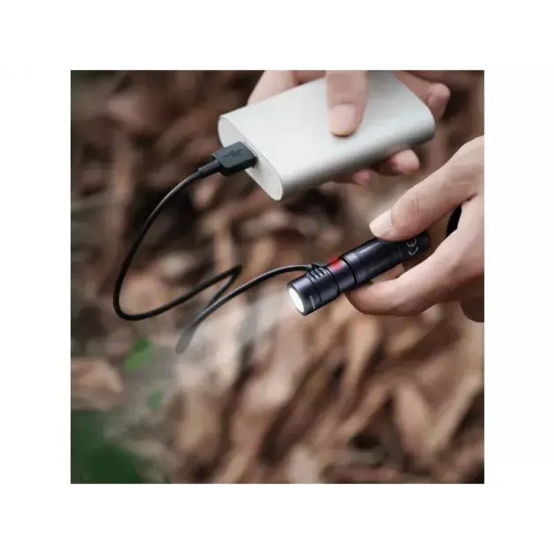 Latarka ręczna Fenix E05R Czarna Latarka ręczna LED Duraluminium IP68 30h