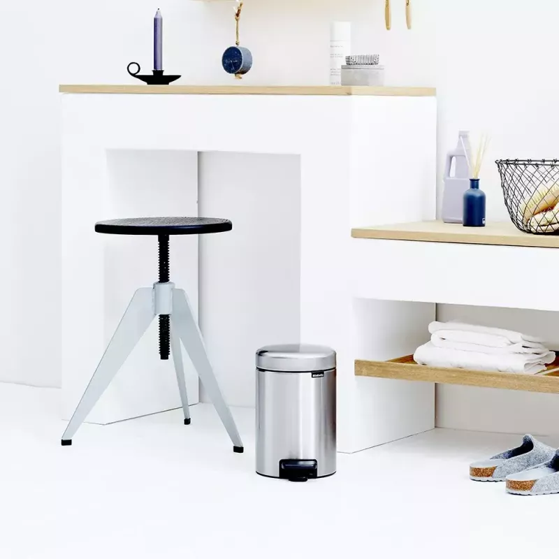 Kosz na pedał Brabantia newIcon Round szczotkowana stal