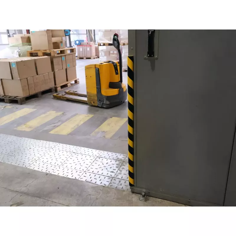 Wytrzymały profil plastikowy zaokrąglony czarno-żółty 1000 mm S32R Durable