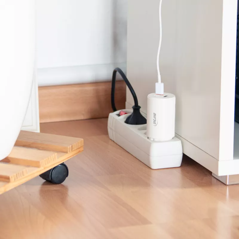 InLine USB PD zasilacz, ładowarka GaN, 3-portowa, podwójna USB-C + USB-A, 65 W, biała