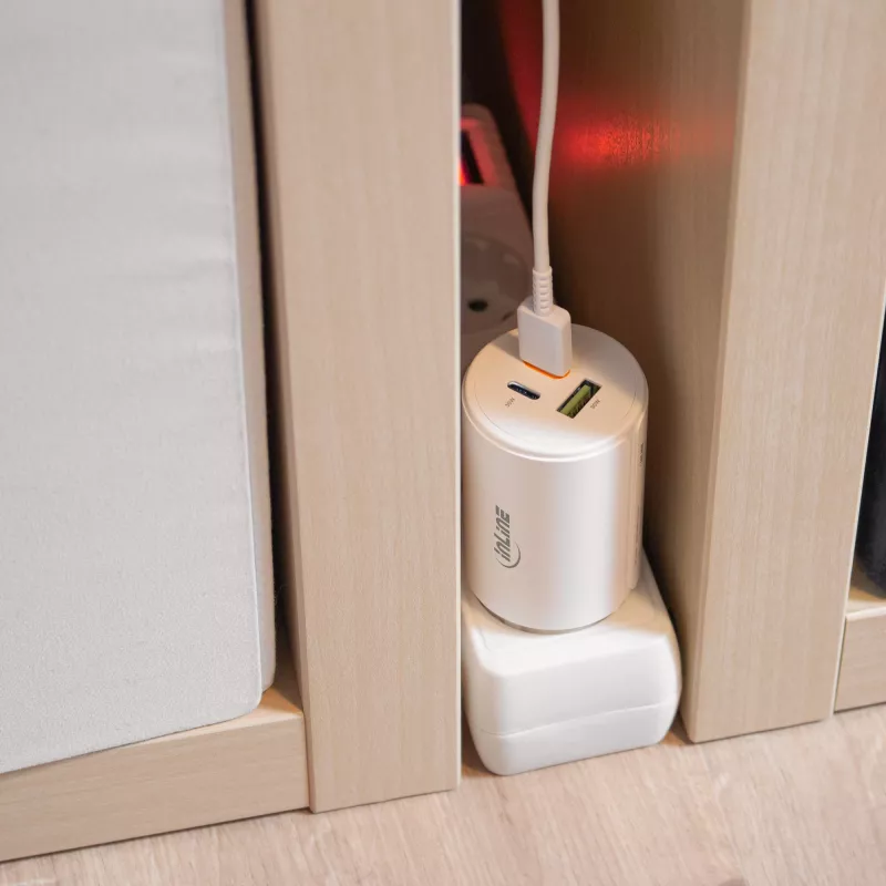 InLine USB PD zasilacz, ładowarka GaN, 3-portowa, podwójna USB-C + USB-A, 65 W, biała