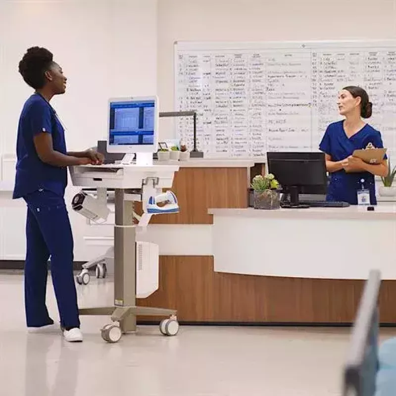 Wózek multimedialny Ergotron CareFit cienki 2.0 złoty biały aluminium plastik stal