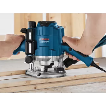 Bosch GOF 1250 CE Czarny, Niebieski 24000 RPM 1250 W