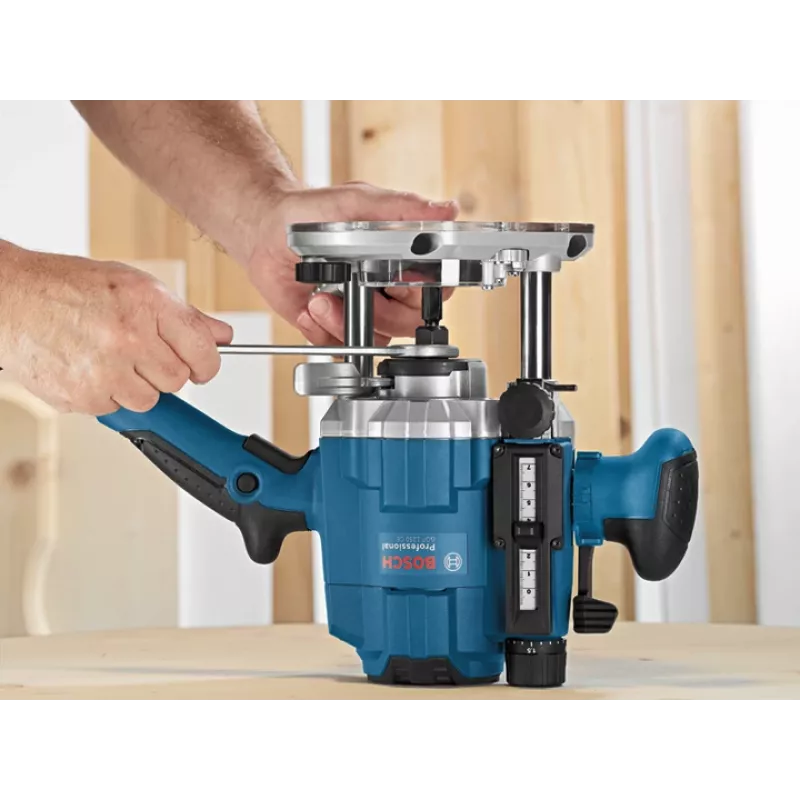 Bosch GOF 1250 CE Czarny, Niebieski 24000 RPM 1250 W