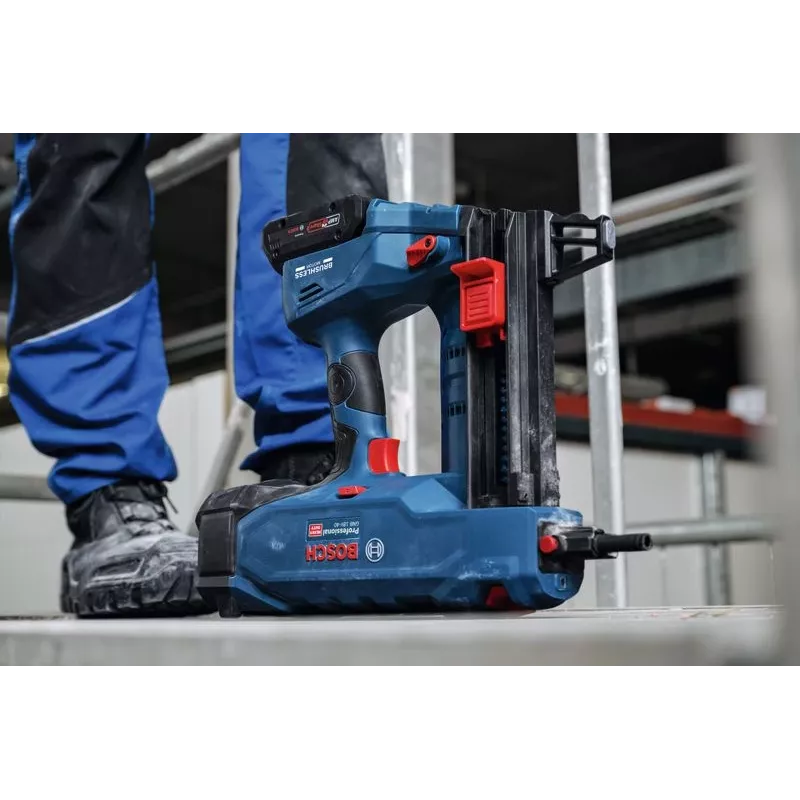 Gwoździarka Bosch GNB 18V-40 zasilana bateriami 18 V lekka