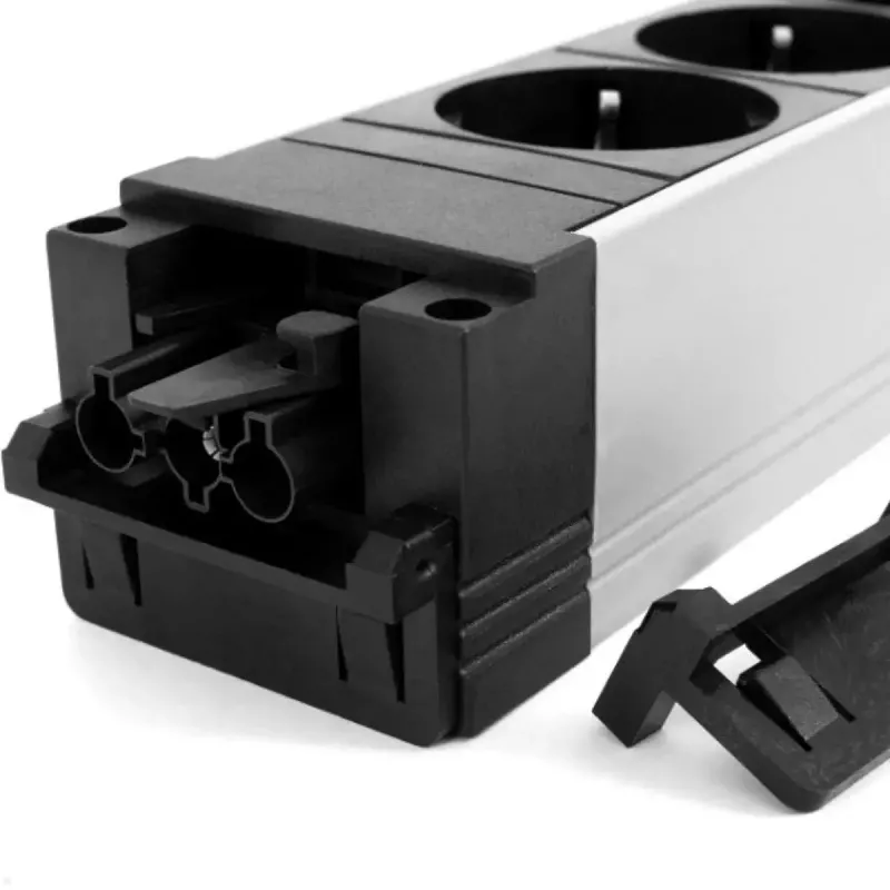 Listwa zabezpieczająca Bachmann 906.306 3 gniazda AC 250 V czarno-szaro-czerwona
