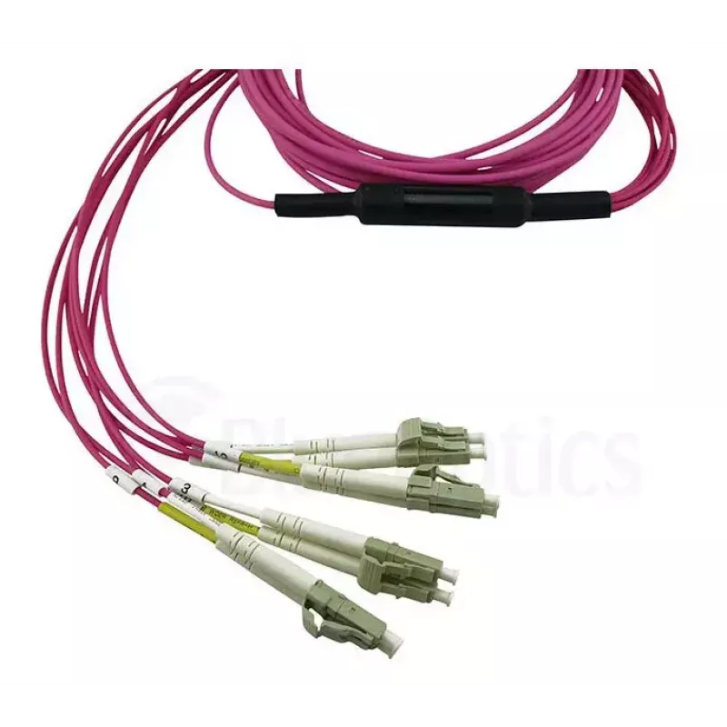 BlueOptics CBL-MPO12-4LC-OM4-10M InfiniBand Światłowodowy Kabel 10m MPO/UPC 4x LC Duplex/UPC