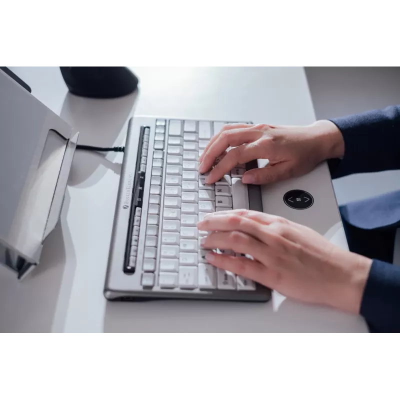 BakkerElkhuizen S-board 840 UK Qwerty, Tenkeyless (80 - 87%), przewodowa, USB, przełącznik nożycowy, QWERTY, jasnoszary, biały