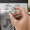 Ekspres do kawy KRUPS XP801T półautomatyczny z wbudowanym młynkiem, zbiornik na wodę 3 L, możliwość parzenia 2 filiżanek, czarny/stal nierdzewna