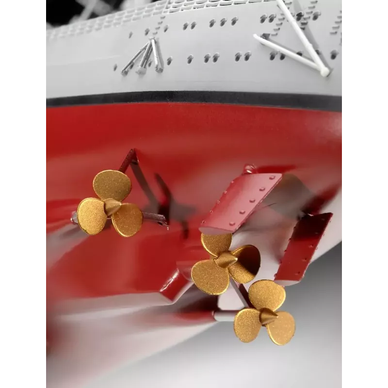 Model okrętu wojennego Revell Bismarck Zestaw do sklejania 1:350