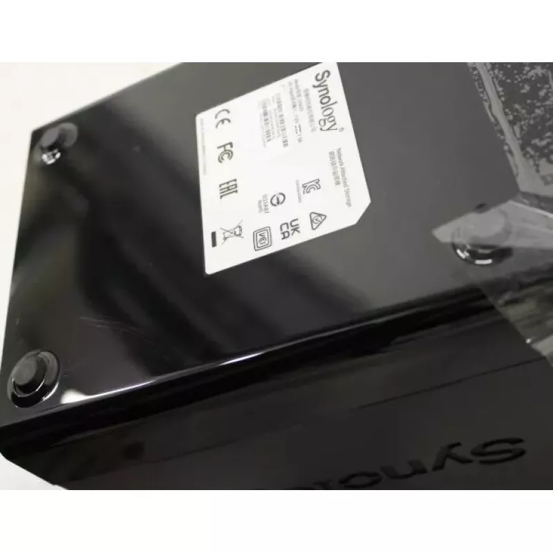 Tower NAS SYNOLOGY DS423 — Realtek RTD1619B 1,7 GHz, 2 GB DDR4, 4 x 3,5 cala hot-swap, 2x1GbE, 2xUSB3.2, RAID