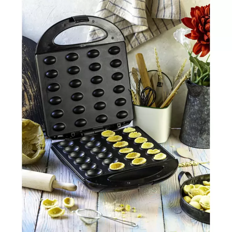 Gofrownica Mesko MS 3041 — 1600 W, czarna, produkuje 24 eliptyczne gofry (220–240 V)