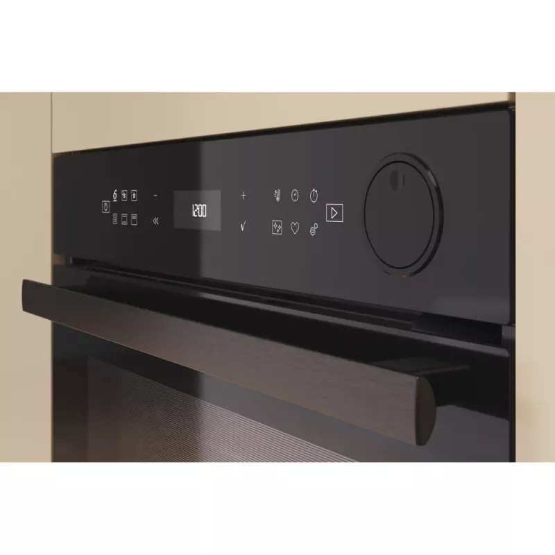 Whirlpool AKZ9S 8260 FB 73 L 3650 W Czarny
